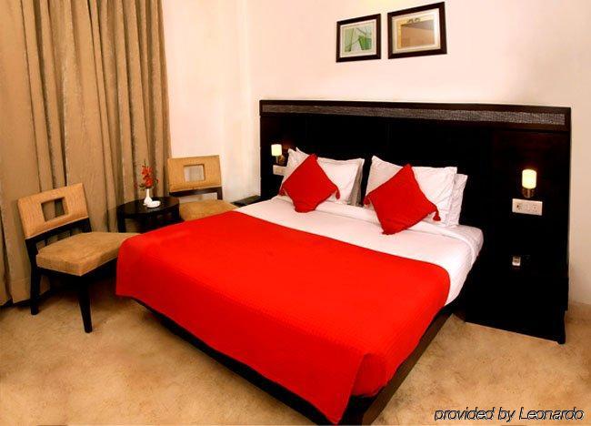 Hotel Shanti Palace West Nueva Delhi Habitación foto